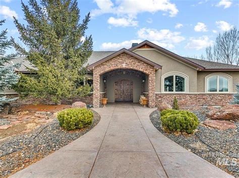 Zillow kuna idaho - Kuna, ID 83634. $827,488. Redfin Estimate. 5. Beds. 3. Baths. 2,677. Sq Ft. Off Market. This home was. last listed. for $399,900 on Dec 15, 2008. About This Home. Listed by • …